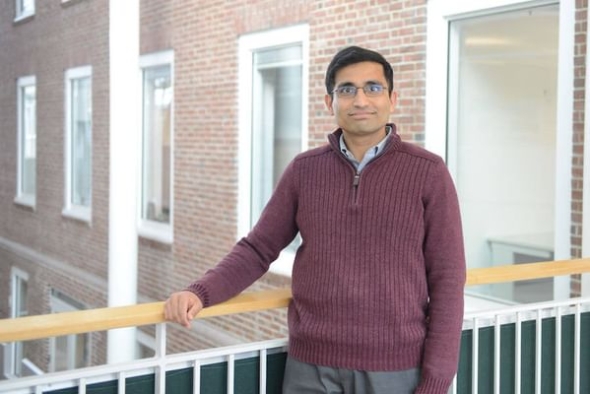 Vikrant Vaze, Dartmouth's Stata Family Career Development Associate Professor of Engineering.
